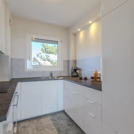 Saint Sordelin By Interhome Daire Pontaillac