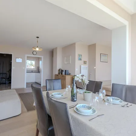 Daire Saint Sordelin By Interhome *